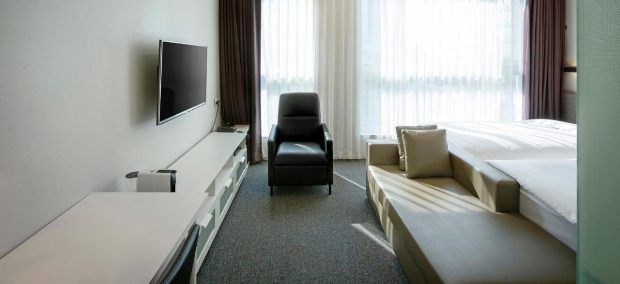 Grand City Hotel Changwon Bagian luar foto