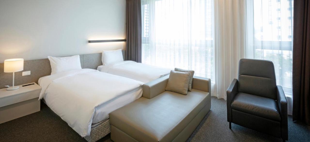 Grand City Hotel Changwon Bagian luar foto