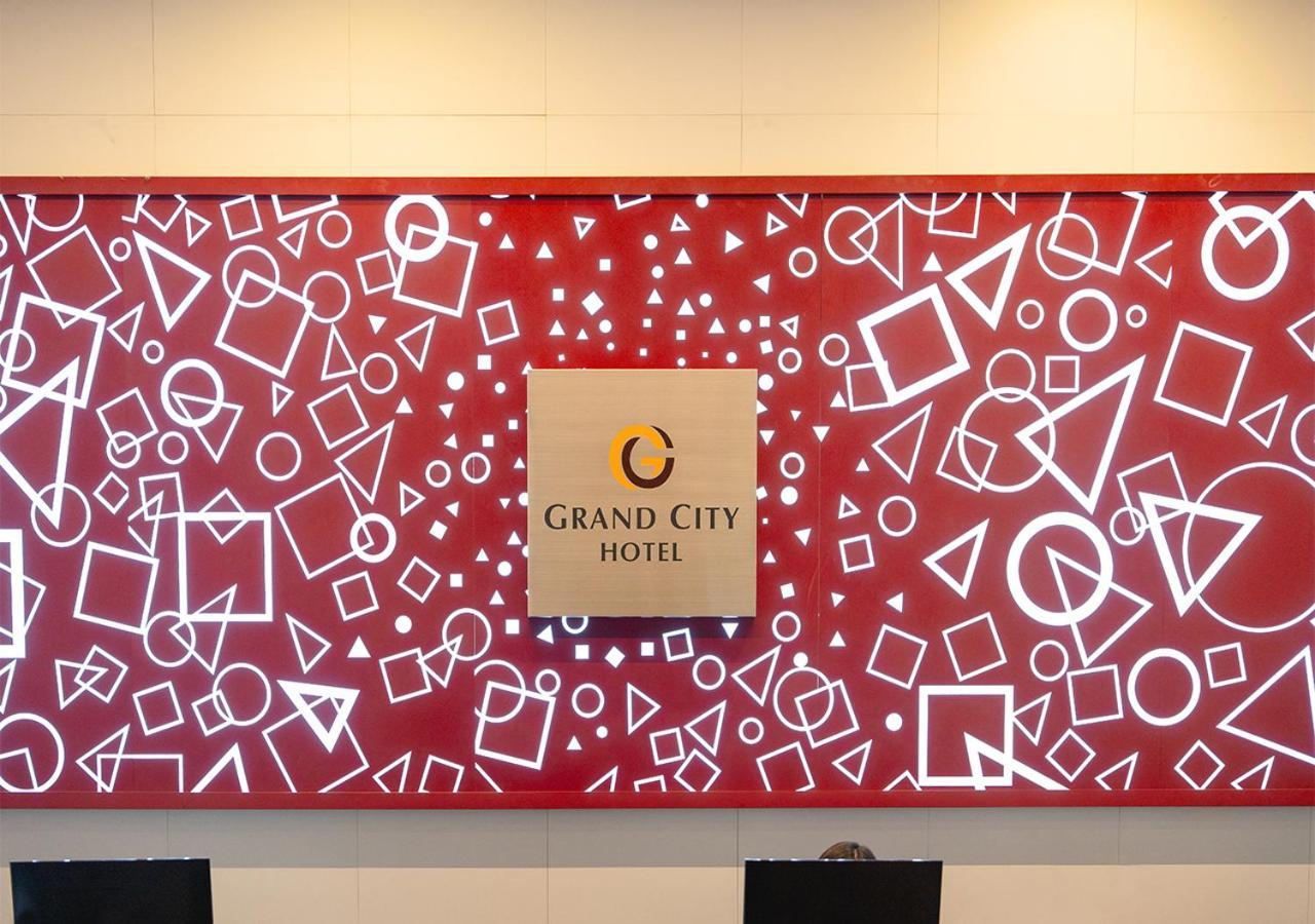 Grand City Hotel Changwon Bagian luar foto