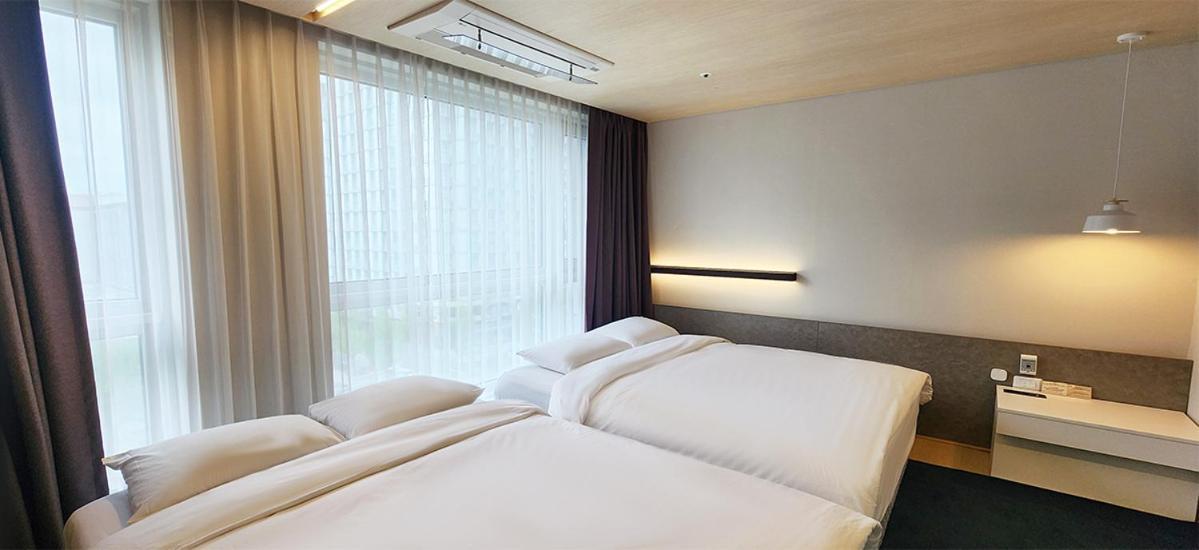 Grand City Hotel Changwon Bagian luar foto