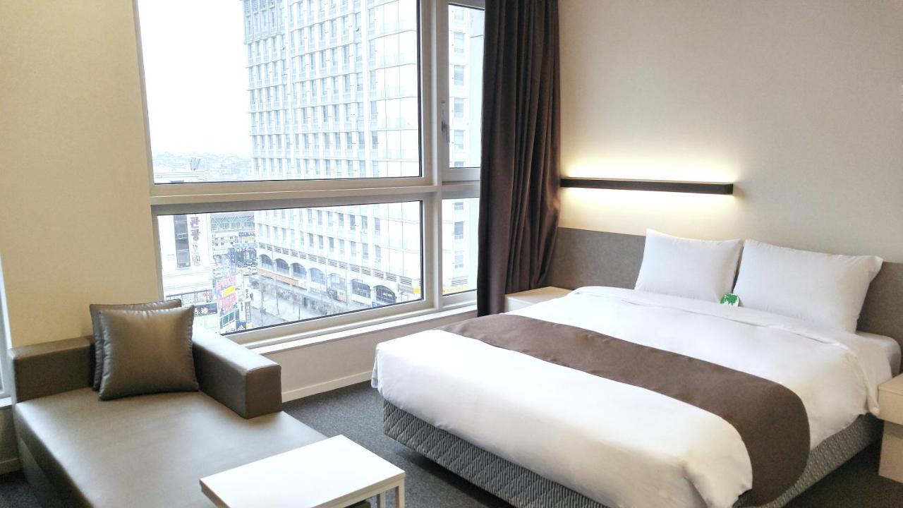 Grand City Hotel Changwon Bagian luar foto