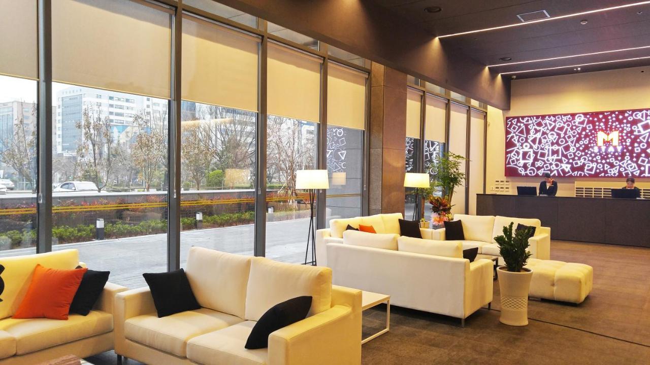 Grand City Hotel Changwon Bagian luar foto