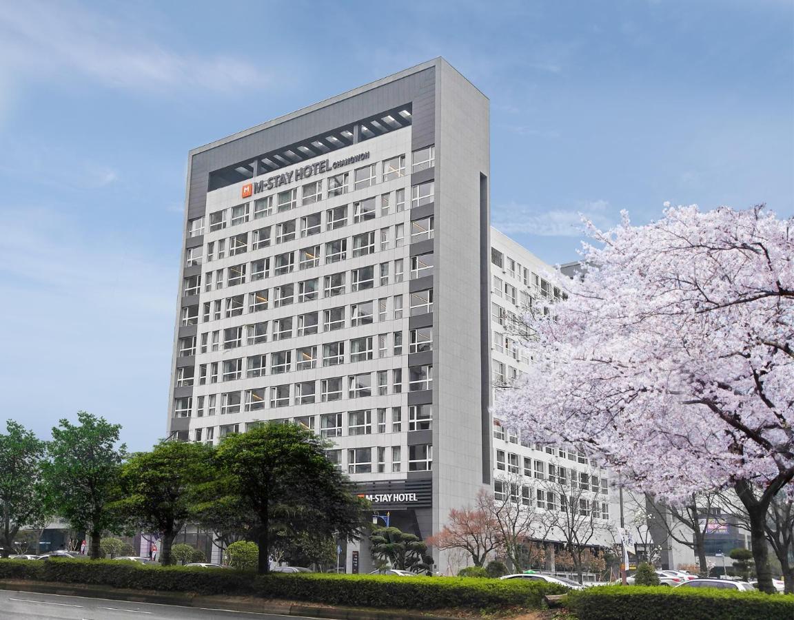 Grand City Hotel Changwon Bagian luar foto